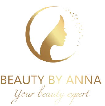 Logo "BEAUTY BY ANNA Your beauty expert" w złotym kolorze. Grafika przedstawia kobiecą twarz z profilu otoczoną złotym półksiężycem, z którego odlatują małe złote gwiazdki.